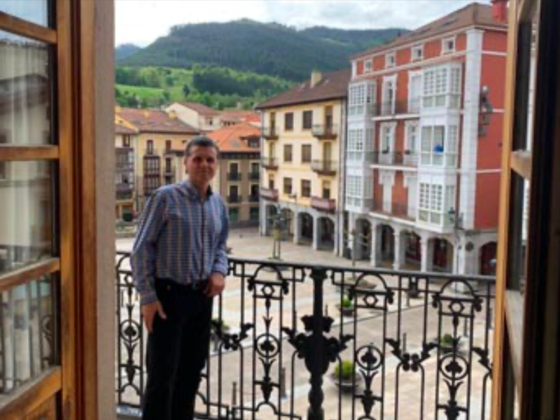 Aitor Larrinaga se presentará a la&nbsp;reelección